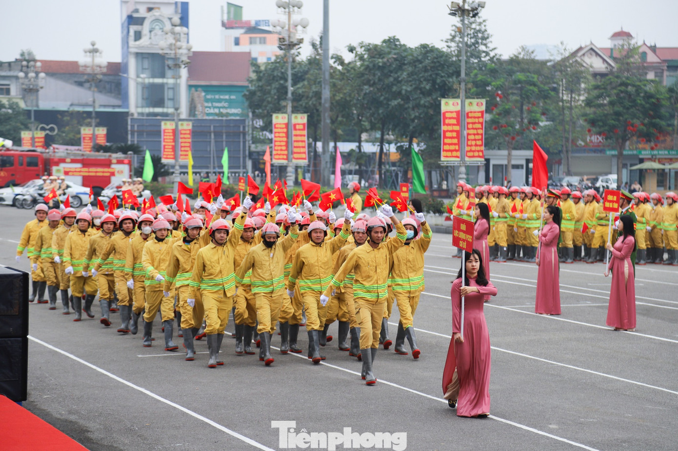 Hội thi thể thao nghiệp vụ chữa cháy và cứu nạn cứu hộ Vòng thi thứ 2 - Khu vực 3 là hoạt động thuộc khuôn khổ Chương trình Đại hội khỏe “Vì an ninh Tổ quốc” lần thứ IX năm 2025 của Bộ Công an; có sự tham gia của 13 đội thi đến từ Công an nhiều tỉnh thành. 13 đội tuyển sẽ tranh tài các nội dung thi lý thuyết và thực hành như: chỉ huy chữa cháy và cứu nạn cứu hộ; bơi cứu nạn cứu hộ; chạy 4x100m tiếp sức chữa cháy và cứu hộ.