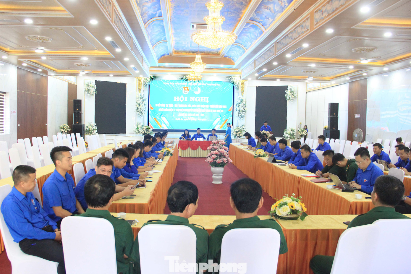 Toàn cảnh Hội nghị Toàn cảnh Hội nghị