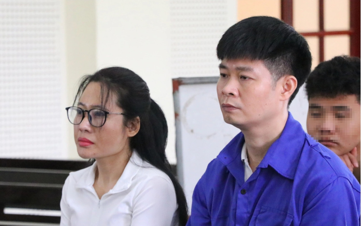 Bị cáo Trần Văn Giang và Nguyễn Thị Thắm tại tòa