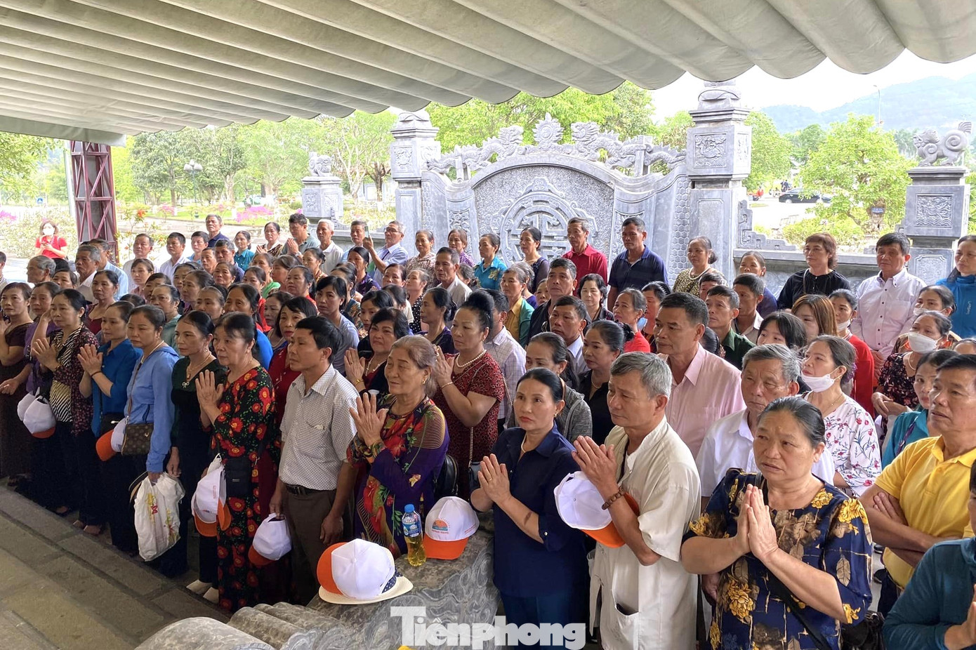 Ông Phan Trọng Lộc - Giám đốc Ban Quản lý Khu Di tích lịch sử Quốc gia Truông Bồn cho biết: “9 tháng đầu năm 2023, khu di tích đã tiếp đón 260.000 lượt khách. Riêng tháng 10 hàng năm, dịp kỷ niệm chiến thắng Truông Bồn (31/10/1968), có khoảng 20.000 lượt du khách trong và ngoài nước, trong đó có nhiều thế hệ TNXP đã chiến đấu và phục vụ trên tuyến đường này”.