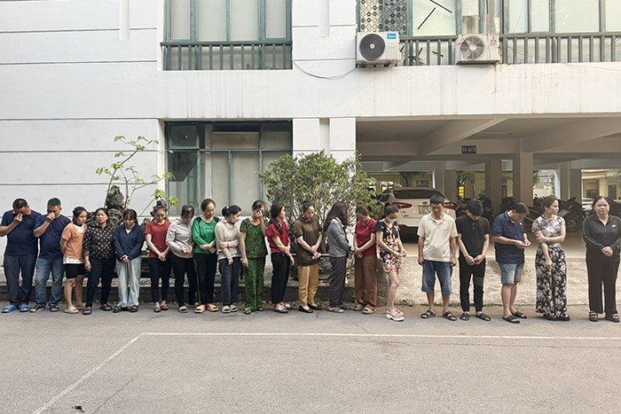 Các đối tượng trong đường dây bị bắt giữ