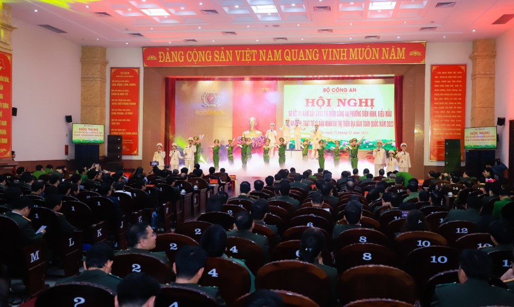 Quang cảnh Hội nghị Quang cảnh Hội nghị