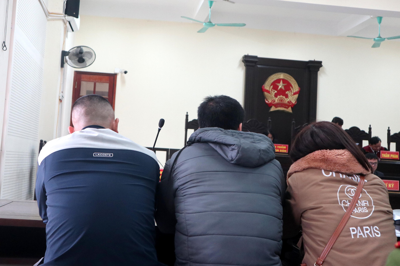 Nhiều bị hại mất tiền tỷ vì nghe lời dụ dỗ góp vốn của Phan Thị Hòa.