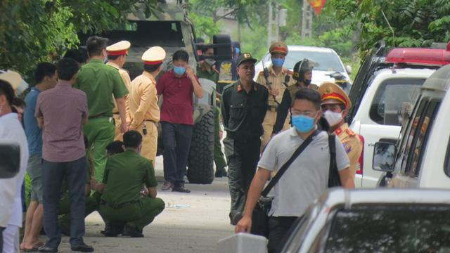 Hàng trăm công an được huy động vây bắt nghi phạm P.