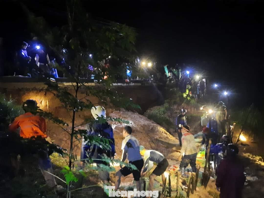 Việc gia cố tốt sẽ giúp người dân khu vực hạ lưu an toàn hơn. Việc gia cố tốt sẽ giúp người dân khu vực hạ lưu an toàn hơn.