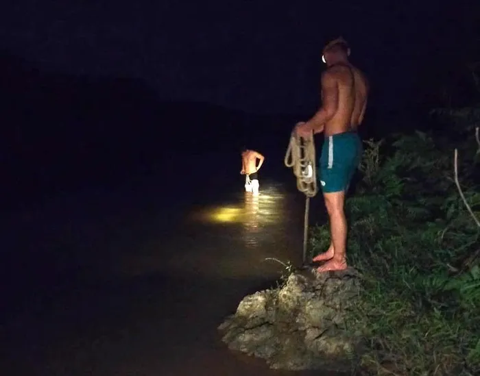 Khu vực nơi 2 cháu nhỏ đi bắt cào cào Khu vực nơi 2 cháu nhỏ đi bắt cào cào