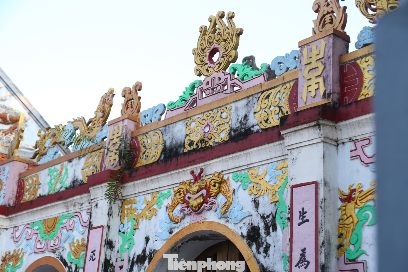 Kiến trúc đặc sắc tại đền Vạn Lộc Kiến trúc đặc sắc tại đền Vạn Lộc