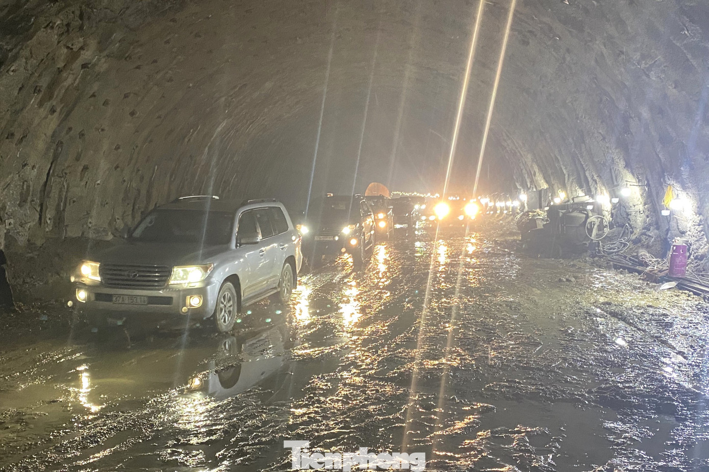 Các phương tiện lưu thông sau khi thông hầm Thần Vũ