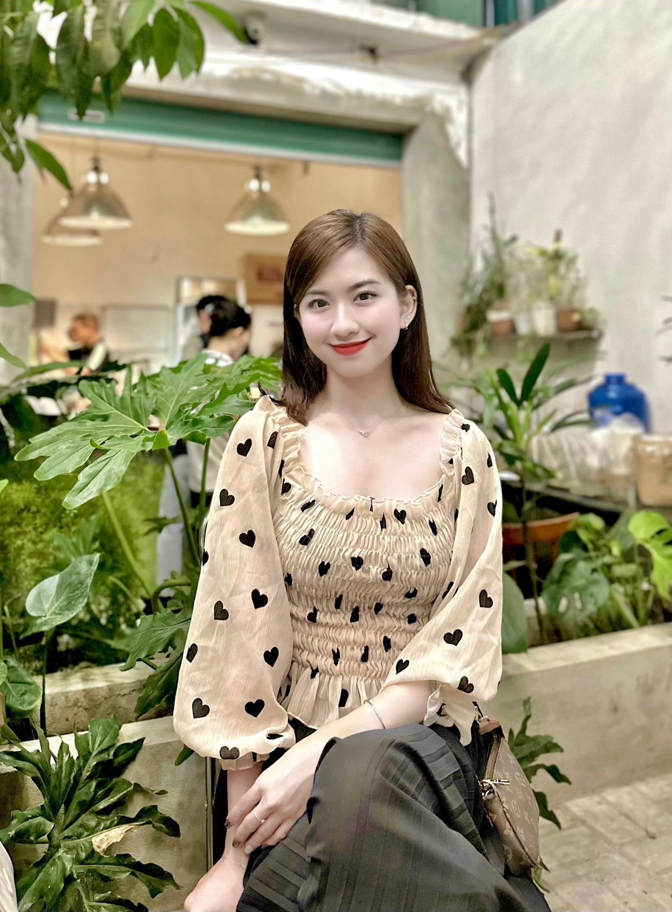 Dù lúc lên sóng hay đời thường, nhan sắc xinh đẹp của Doanh Nhi đều để lại ấn tượng với mọi người.