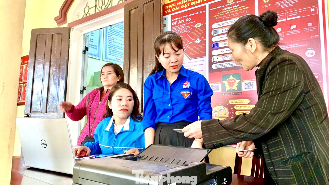 Theo Phó Bí thư Thị đoàn Thái Hòa, hưởng ứng ngày cao điểm Chiến dịch tình nguyện Kỳ nghỉ hồng năm 2023, ngày mai (24/6), các cơ sở Đoàn trên địa bàn sẽ đồng loạt ra quân triển khai nhiều hoạt động thiết thực, ý nghĩa như thăm, khám, tặng quà cho các Mẹ Việt Nam anh hùng, tổ chức bữa cơm yêu thương, cảnh báo đuối nước bằng năng lượng mặt trời,...