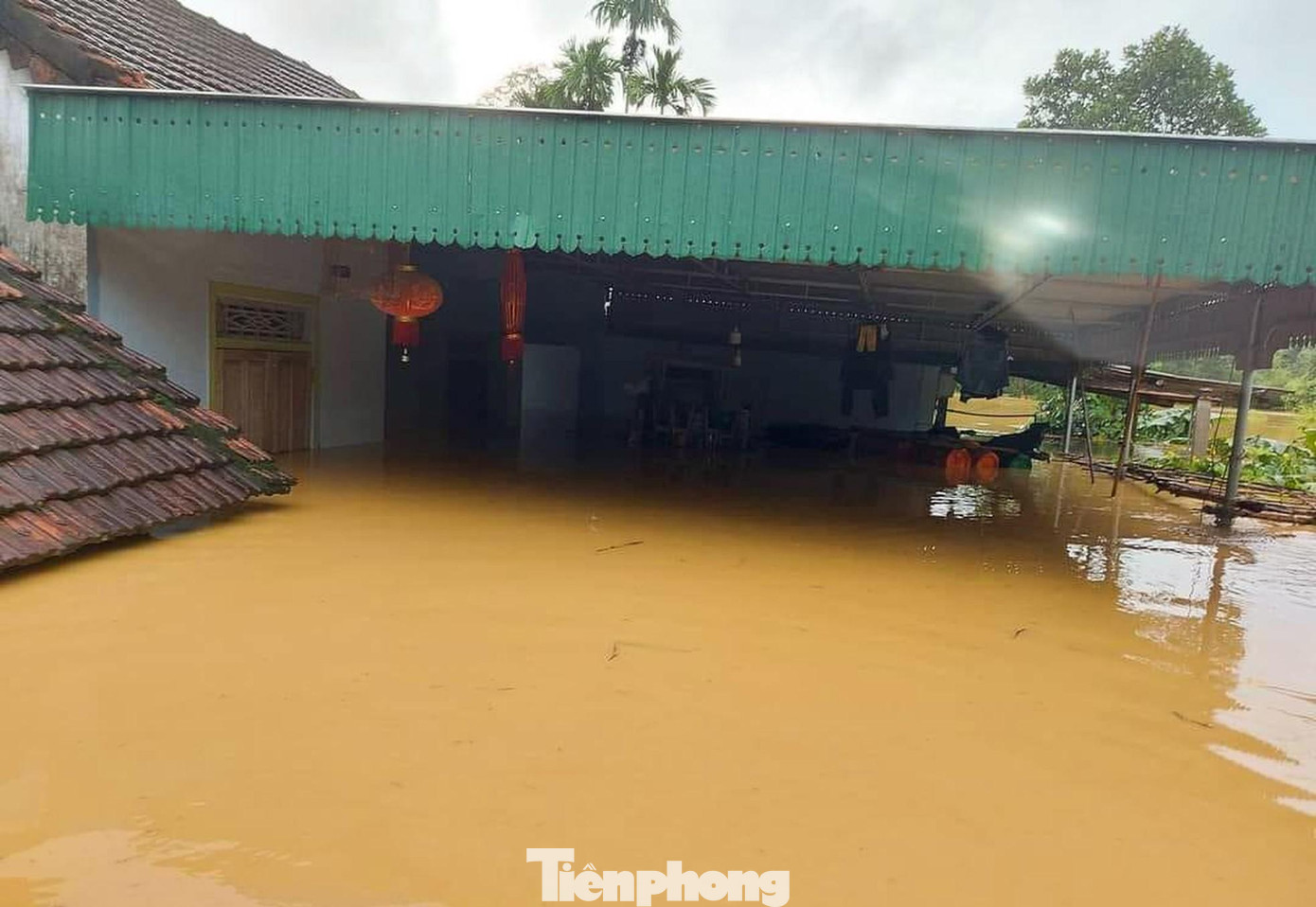 Nước lũ dâng cao ở huyện Thanh Chương, Nghệ An