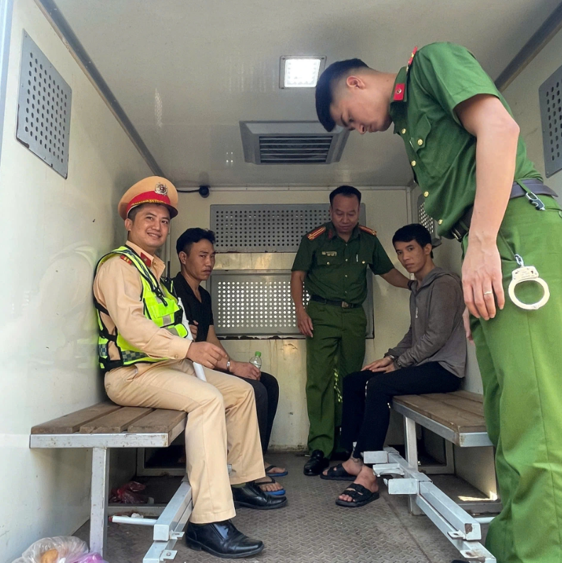 Lực lượng Công an Nghệ An bắt giữ 2 phạm nhân vượt ngục.