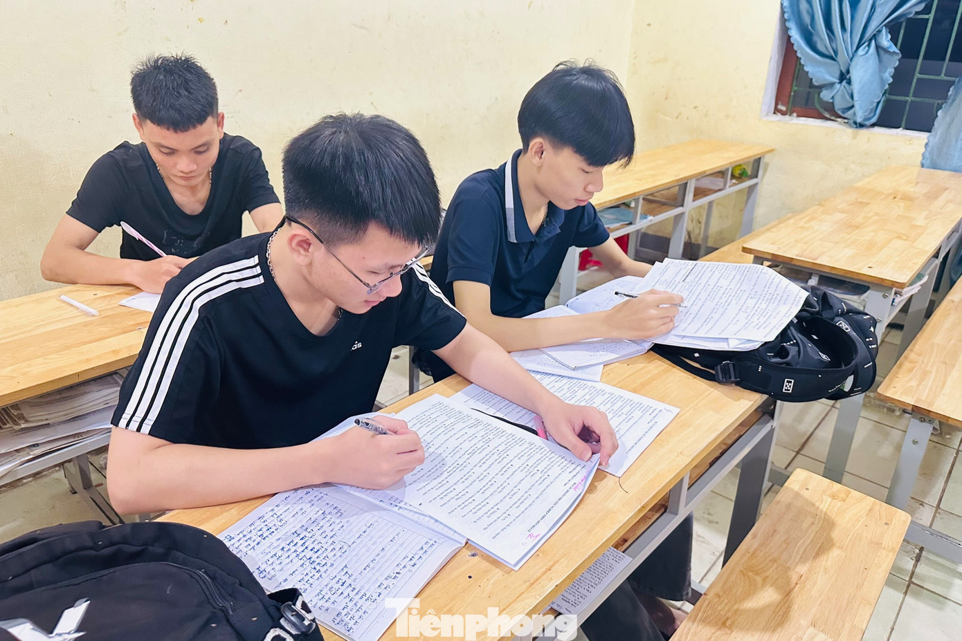 Tham gia các lớp học chủ yếu là những học sinh đi học xa nhà, đang ở trọ nhà dân trên địa bàn thị trấn Con Cuông và xã Bồng Khê.