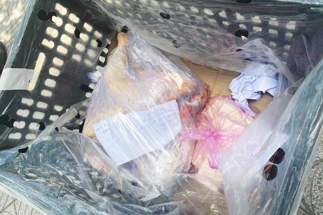 Số hàng được V. đi giao bằng thẻ shipper giả