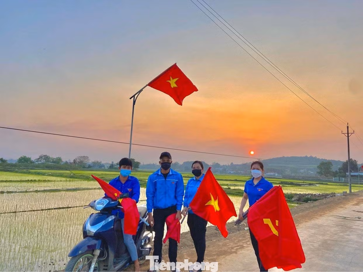 Tính đến nay, 100% các cấp bộ Đoàn trên toàn tỉnh đều đồng loạt triển khai công trình "Đường cờ thanh niên" với nhiều cách làm sáng tạo, phong phú.