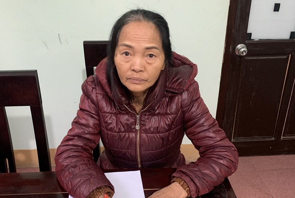 Đối tượng Bùi Thị Tý tại cơ quan Công an