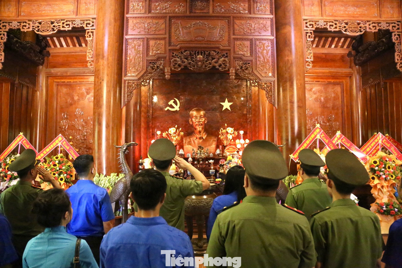 Trước anh linh của Người, Đoàn đã bày tỏ sự biết ơn, kính trọng, tự hào về Bác, nguyện mãi mãi học tập và làm theo tư tưởng, đạo đức Hồ Chí Minh.