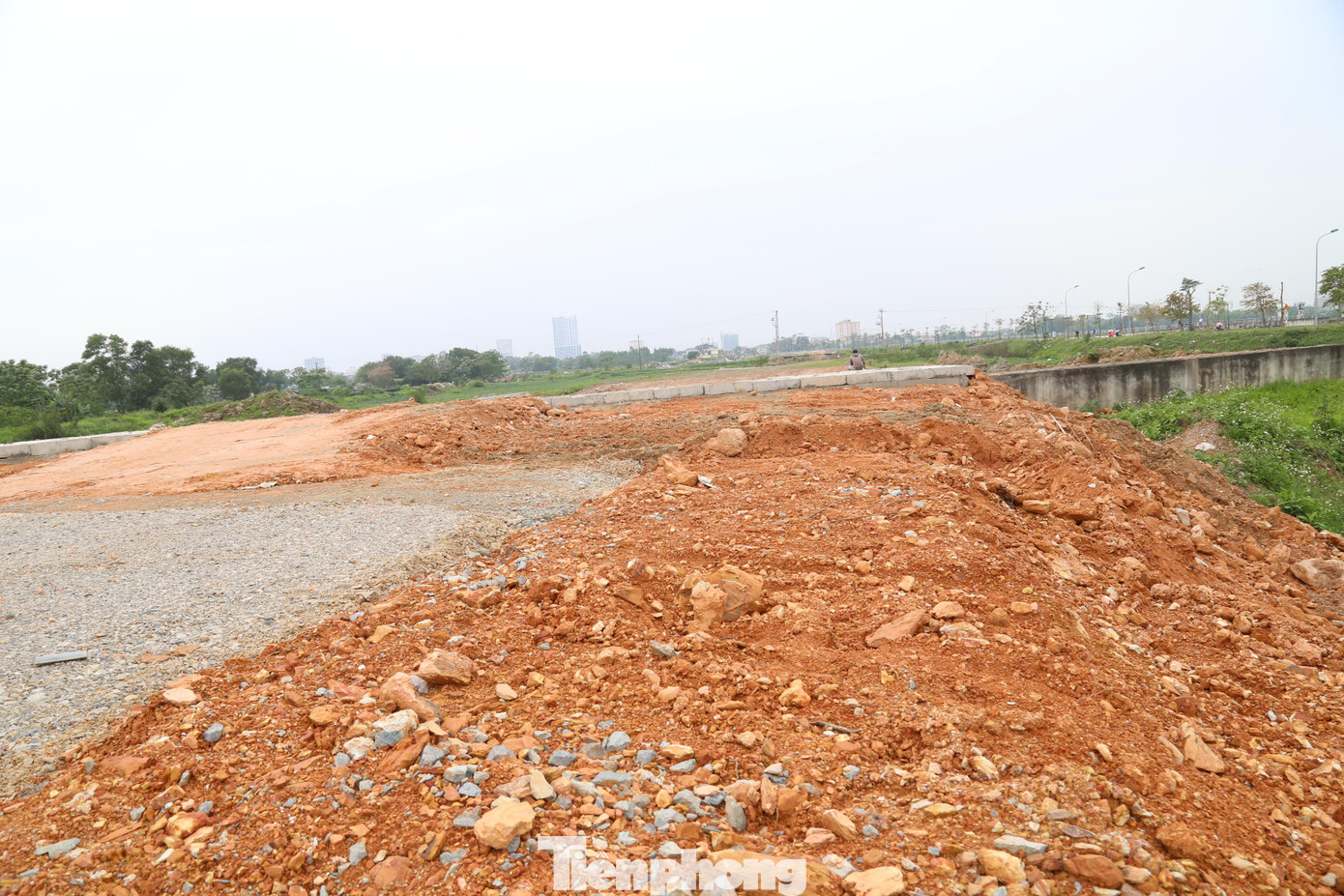 Dự án được chia làm 2 giai đoạn với tổng mức đầu tư lên đến 419,4 tỷ đồng, liên danh nhà thầu gồm: Công ty Cổ phần Tây An; Công Ty TNHH Xây dựng Hoàng Sơn và Công ty Cổ phần đầu tư Thành Công.