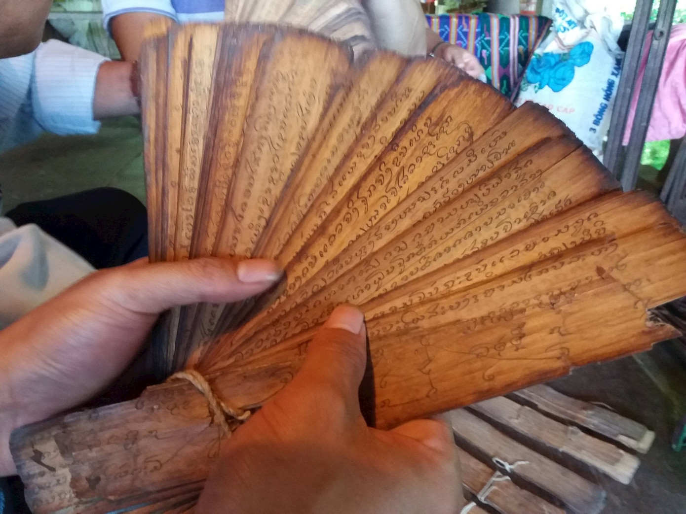 Chữ Thái Lai pao.