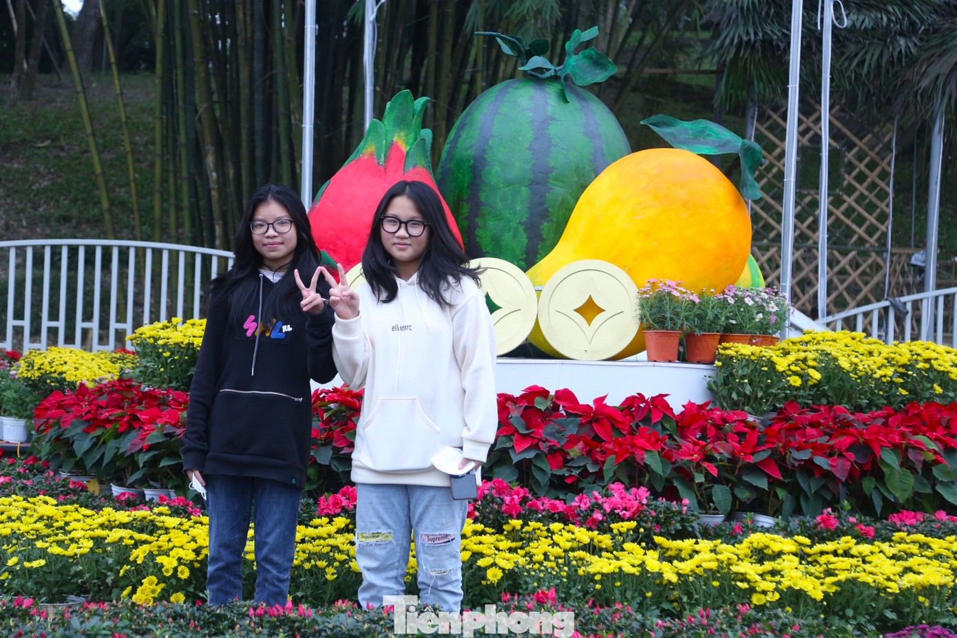 Nhiều tiểu cảnh được trang trí để người dân check in