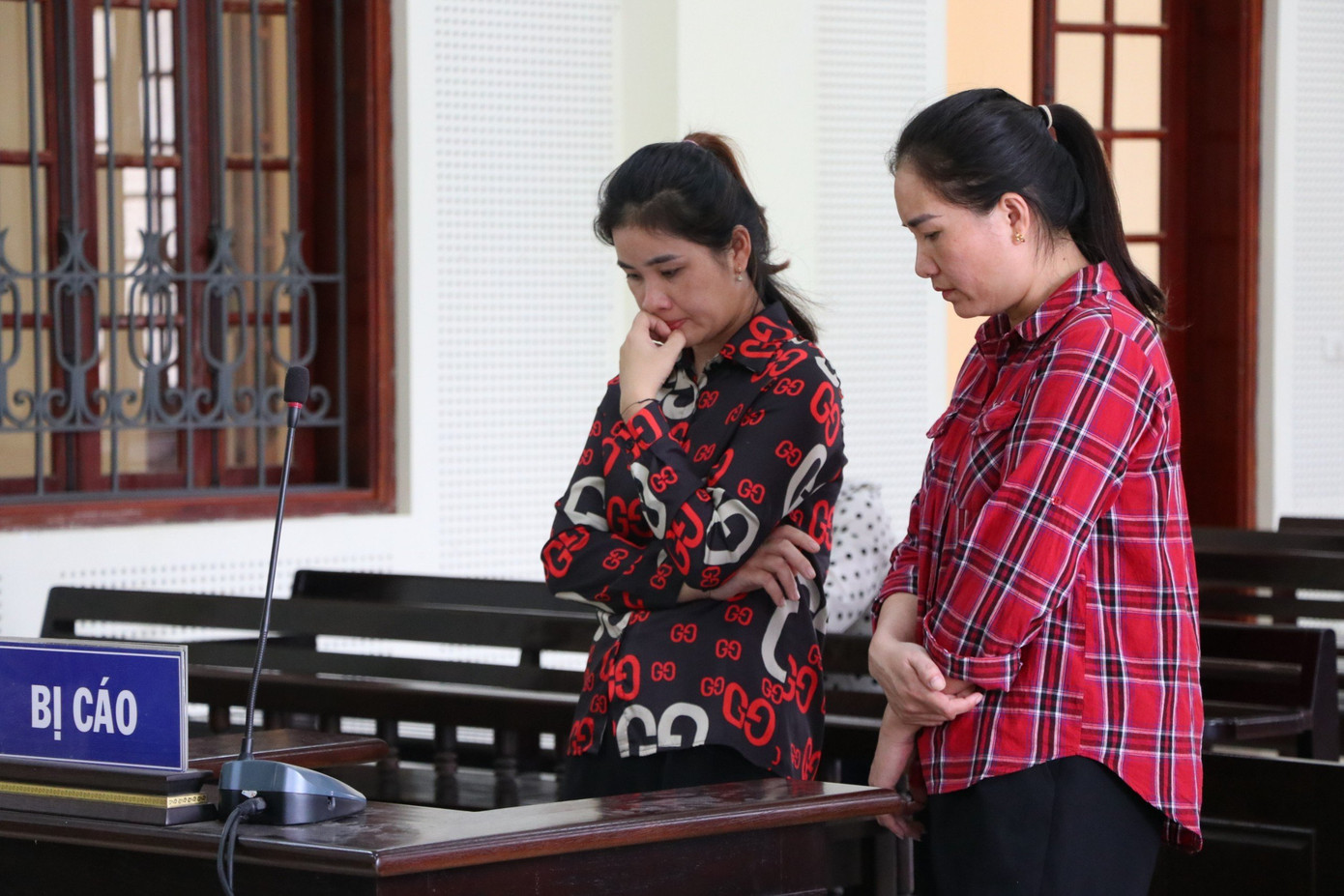 Lô Thị Minh Nhàn và Lô Thị Soa tại tòa Lô Thị Minh Nhàn và Lô Thị Soa tại tòa