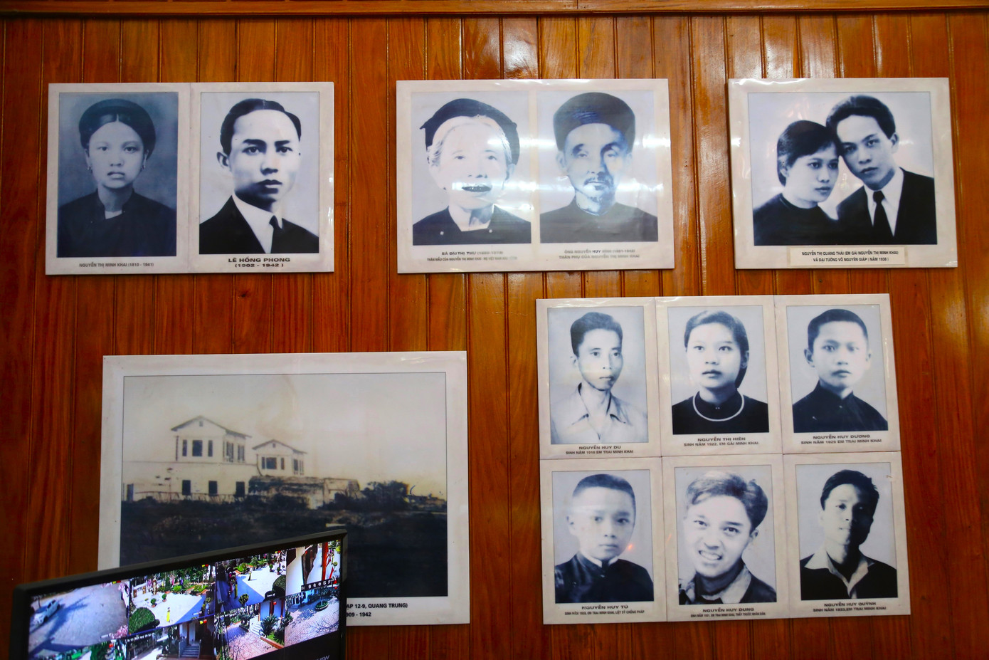 Hình ảnh các thành viên trong gia đình bà Nguyễn Thị Minh Khai được trưng bày tại Nhà lưu niệm.