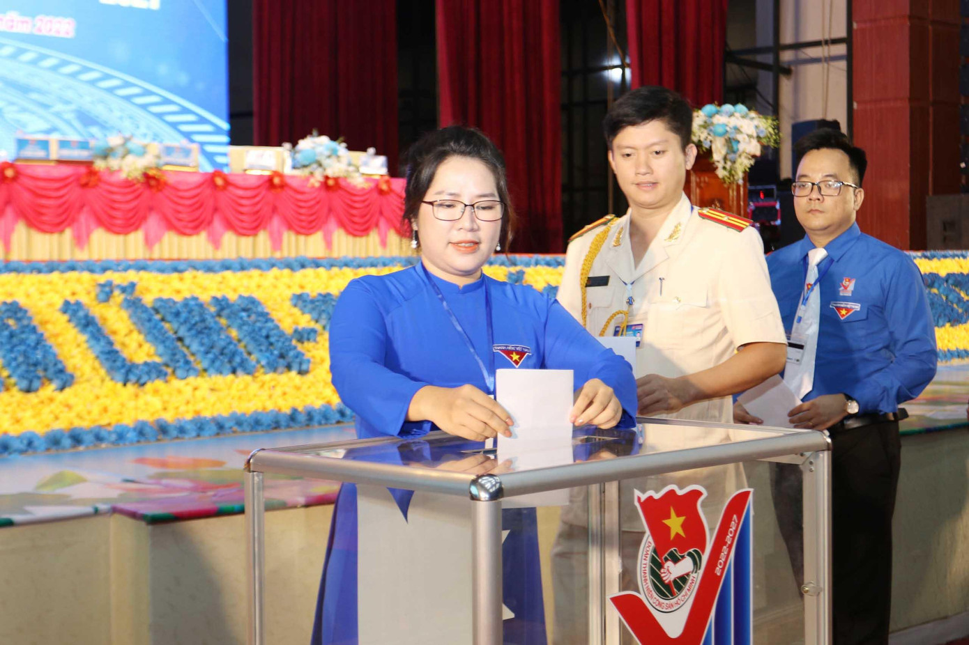 Ban Chấp hành Tỉnh Đoàn Nghệ An khóa XVIII, nhiệm kỳ 2022 - 2027, gồm 49 anh, chị ra mắt Đại hội. Ban Chấp hành Tỉnh Đoàn Nghệ An khóa XVIII, nhiệm kỳ 2022 - 2027, gồm 49 anh, chị ra mắt Đại hội.