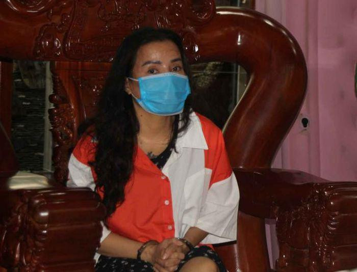 Nguyễn Thị Hoài bị cơ quan công an bắt giữ Nguyễn Thị Hoài bị cơ quan công an bắt giữ