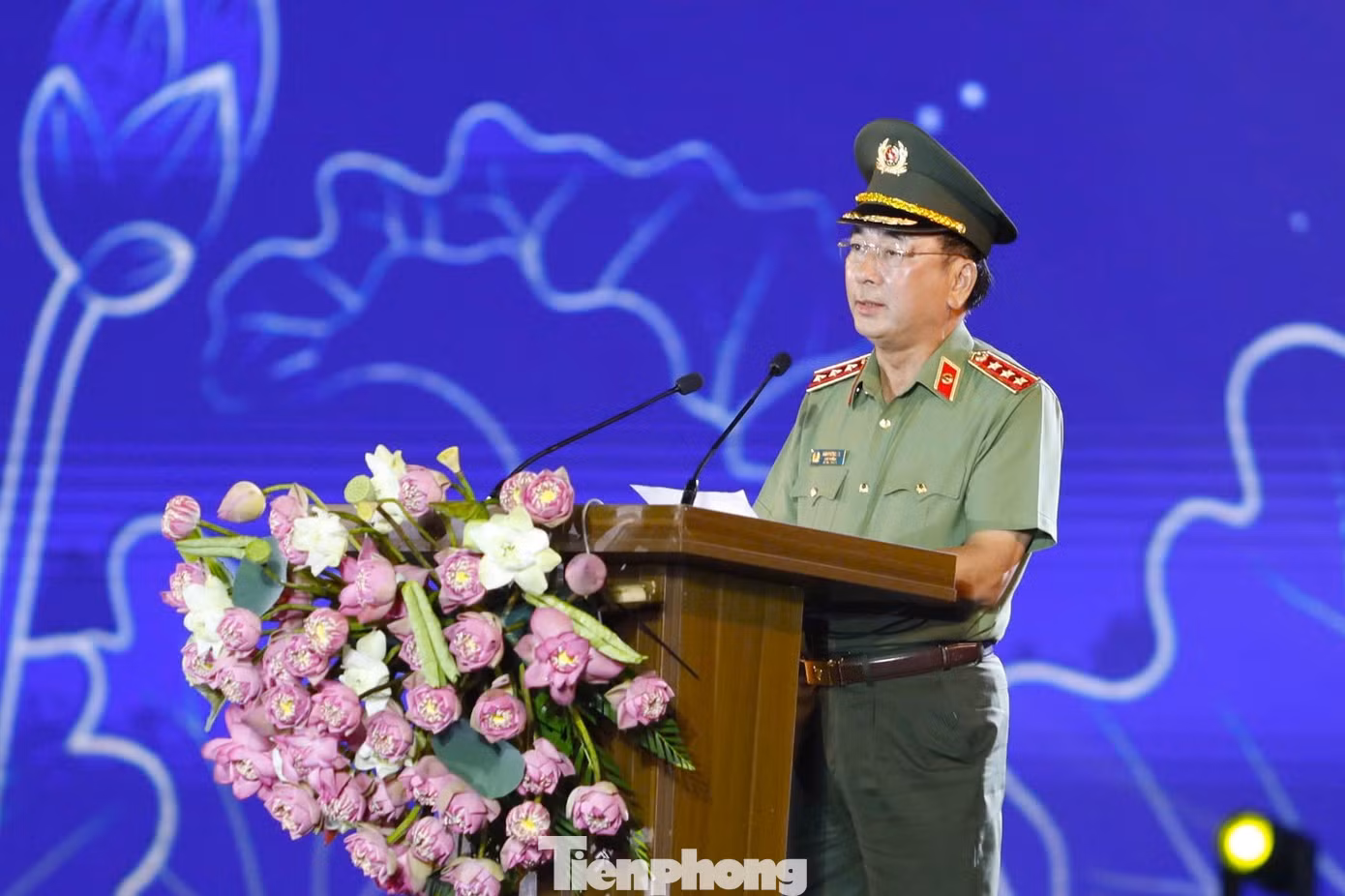 Phát biểu tại lễ khai mạc, Thượng tướng Trần Quốc Tỏ, Ủy viên Ban Chấp hành Trung ương Đảng, Phó Bí thư Đảng ủy Công an Trung ương, Thứ trưởng Bộ Công an, nhấn mạnh: “Tượng 'Bác Hồ về thăm quê' mang ý nghĩa chính trị, văn hóa sâu sắc, thể hiện lòng tri ân của Đảng, Nhà nước, nhân dân và lực lượng Công an nhân dân đối với Chủ tịch Hồ Chí Minh. Đặc biệt, đối với lực lượng Công an nhân dân, Chủ tịch Hồ Chí Minh luôn dành tình cảm đặc biệt và những lời chỉ dẫn ân cần. Người đã để lại nhiều di sản vô giá, tiêu biểu là 'Sáu điều Bác Hồ dạy Công an nhân dân', đã trở thành kim chỉ nam hành động, động lực thôi thúc các thế hệ cán bộ, chiến sĩ Công an nỗ lực rèn luyện, phấn đấu, hoàn thành xuất sắc nhiệm vụ”.