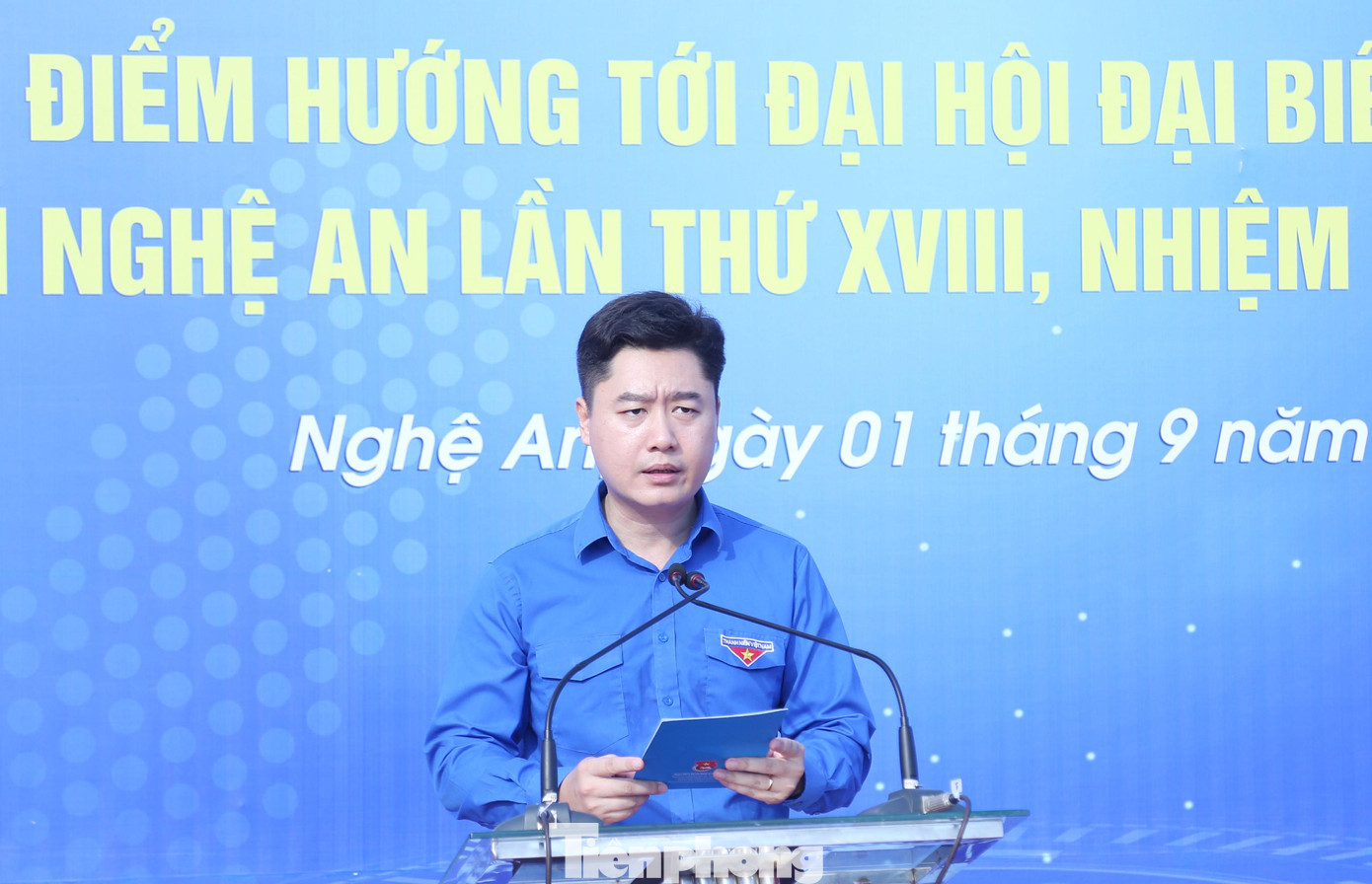 Anh Lê Văn Lương, Bí thư Tỉnh Đoàn Nghệ An phát biểu tại Lễ phát động
