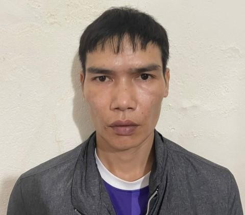 Đối tượng Lữ Văn Luân bị Công an huyện Quế Phong bắt về hành vi tàng trữ 24,59gam hêrôin