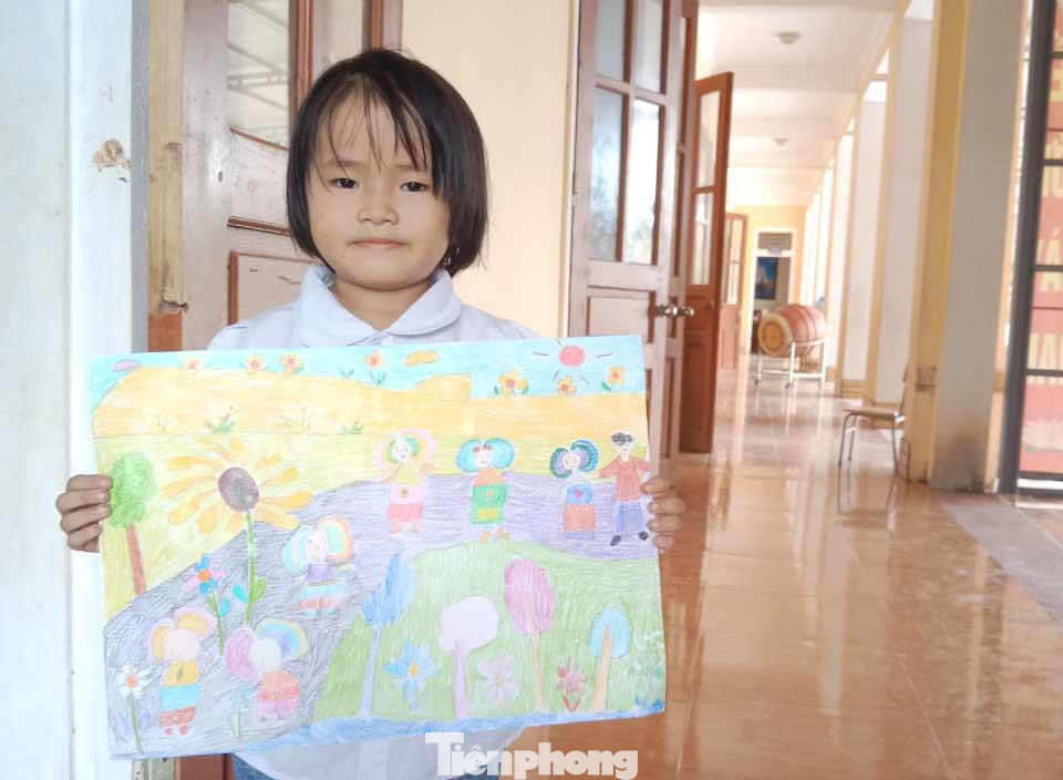 Anh Thái Doãn Quỳnh, Bí thư Huyện Đoàn Anh Sơn chia sẻ: “Cuộc thi nhằm tạo không khí sôi nổi trong thanh thiếu nhi toàn huyện chào mừng Đại hội đại biểu Đoàn TNCS Hồ Chí Minh tỉnh Nghệ An lần thứ XVIII, nhiệm kỳ 2022 - 2027. Đồng thời, phát huy khả năng tư duy sáng tạo, tình cảm của các em đối với tổ chức Đoàn. Ca ngợi những hình ảnh đẹp, lòng biết ơn, sự tri ân dành cho các anh chị cán bộ, đoàn viên thanh niên”.