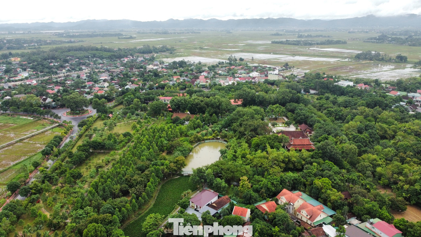 Huyện Nam Đàn, Nghệ An nổi tiếng với nghề làm tương. Riêng khối Phan Bội Châu, thị trấn Nam Đàn đã được công nhận có làng nghề tương truyền thống. Việc thành lập Hợp tác xã tương Sa Nam cũng góp phần làm cho nghề sản xuất tương ở Nam Đàn ngày càng phát triển.
