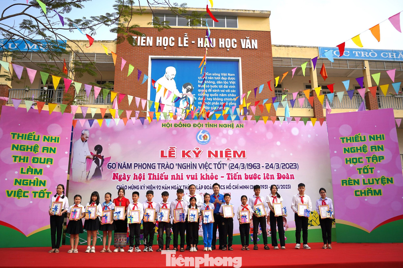 Tuyên dương 21 thiếu nhi đạt danh hiệu “Dũng sỹ Nghìn việc tốt” cấp tỉnh, trong đó có 10 gương mặt được lựa chọn đề xuất công nhận danh hiệu ‘Dũng sỹ Nghìn việc tốt” cấp Trung ương