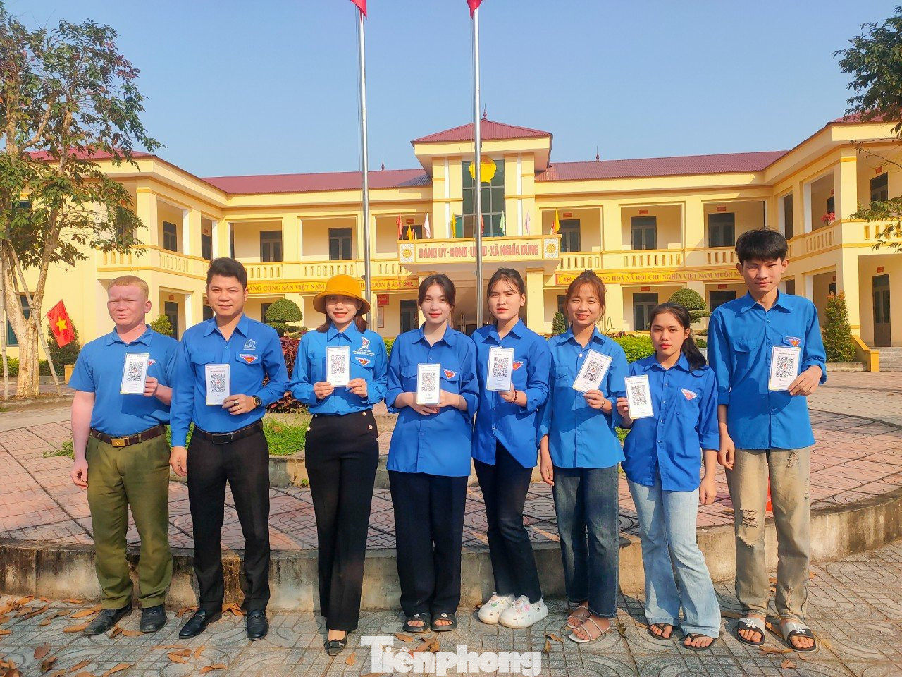 Tuổi trẻ Tân Kỳ ra quân hưởng ứng Tháng Thanh niên với mô hình “chợ thanh toán điện tử”.