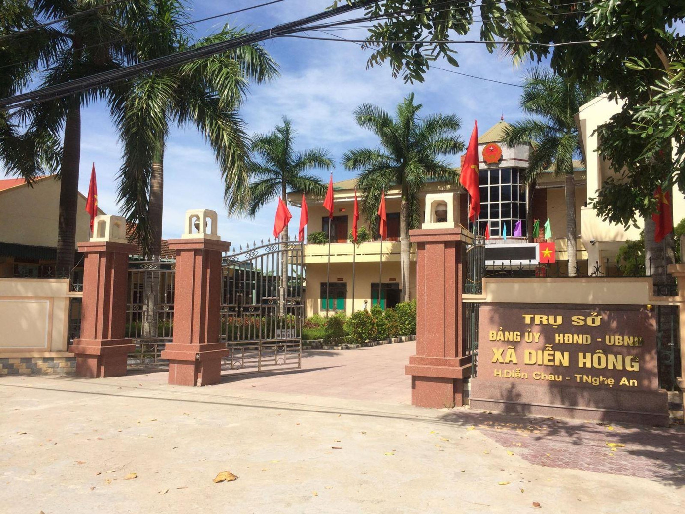 UBND xã Diễn Hồng, nơi xảy ra vụ việc