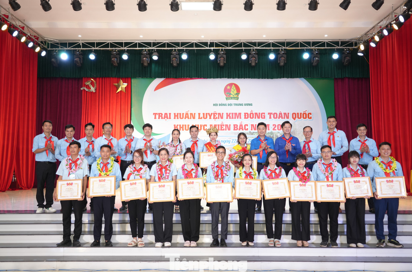 Ban Bí thư T.Ư Đoàn trao tặng Bằng khen cho 15 trại sinh có thành tích xuất sắc tiêu biểu nhất tại Trại Huấn luyện Kim Đồng toàn quốc năm 2023. Ban Bí thư T.Ư Đoàn trao tặng Bằng khen cho 15 trại sinh có thành tích xuất sắc tiêu biểu nhất tại Trại Huấn luyện Kim Đồng toàn quốc năm 2023.