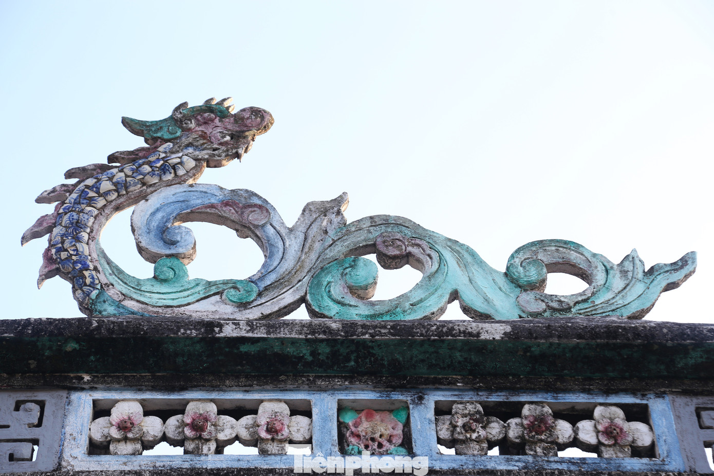 Kiến trúc đặc sắc tại đền Vạn Lộc Kiến trúc đặc sắc tại đền Vạn Lộc