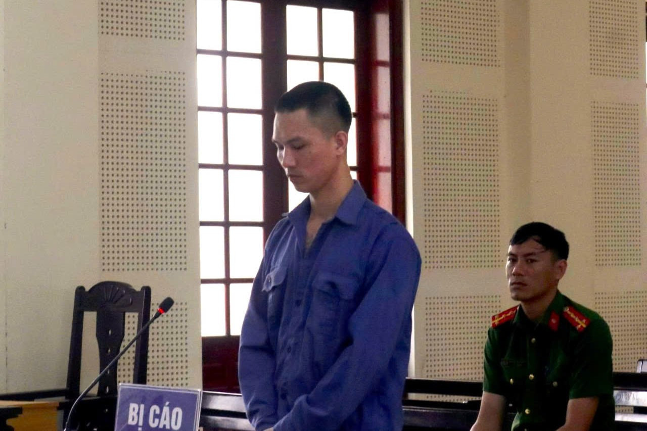 Bị cáo Dương Văn Du tại tòa Bị cáo Dương Văn Du tại tòa