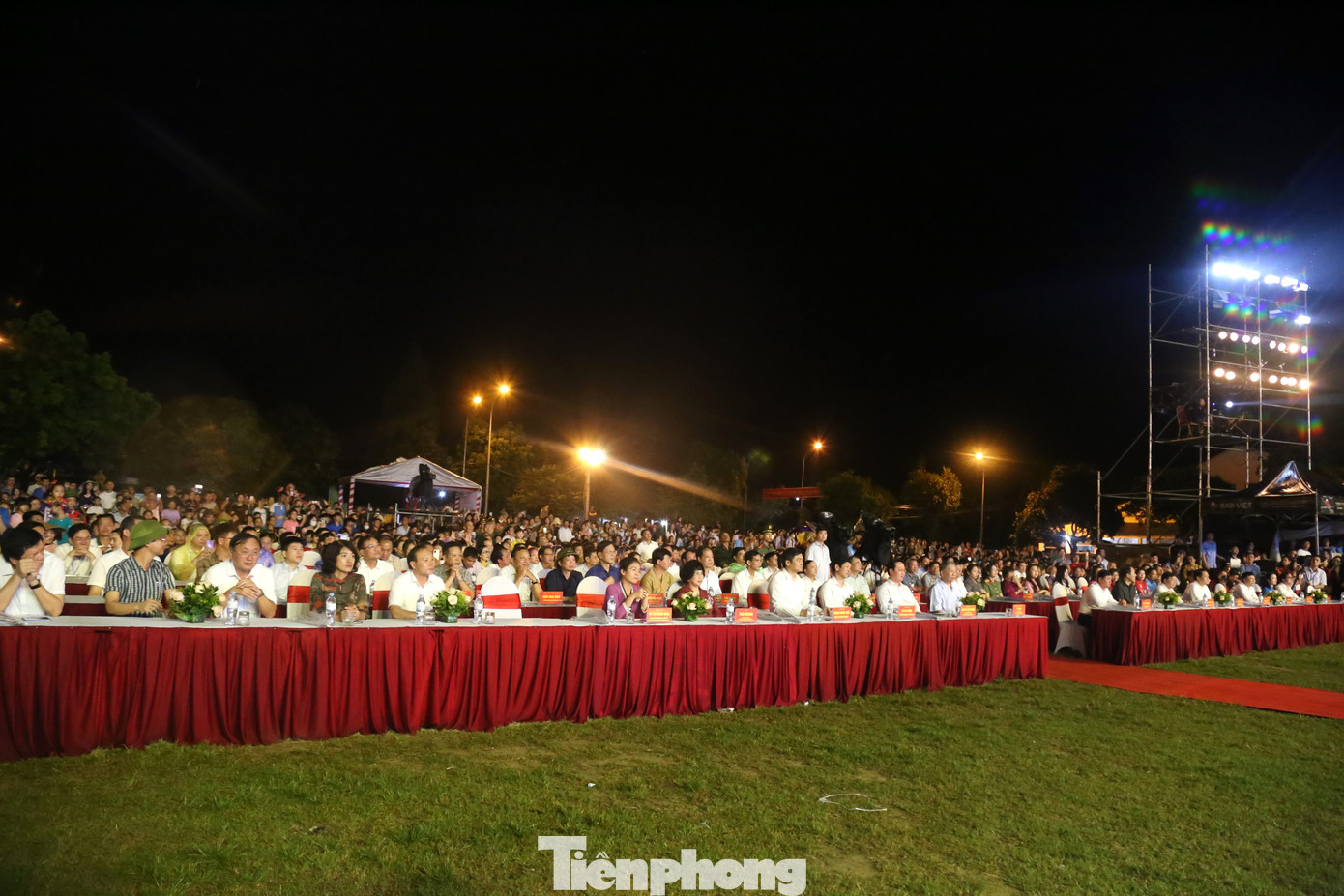 Quang cảnh lễ khai mạc.