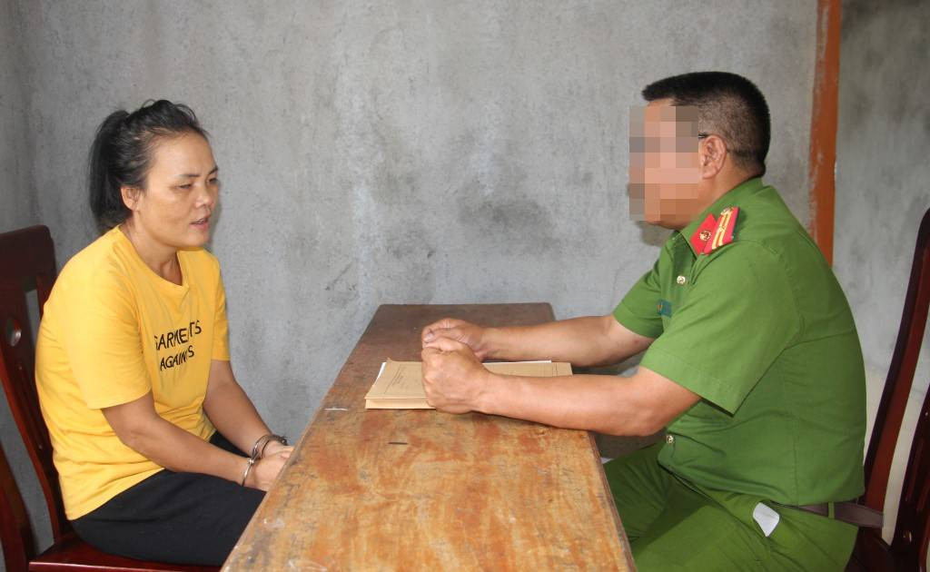 Đối tượng Lương Thị Toàn tại cơ quan Công an