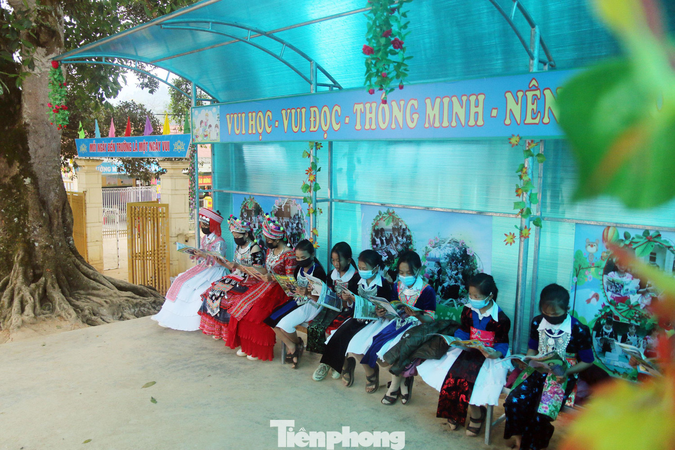 Hoạt động nhằm phát triển phong trào đọc sách đối với học sinh, nâng cao nhận thức của các em về ý nghĩa to lớn và tầm quan trọng của việc đọc sách đối với việc phát triển kiến thức, kỹ năng và phát triển tư duy, giáo dục và rèn luyện nhân cách con người.