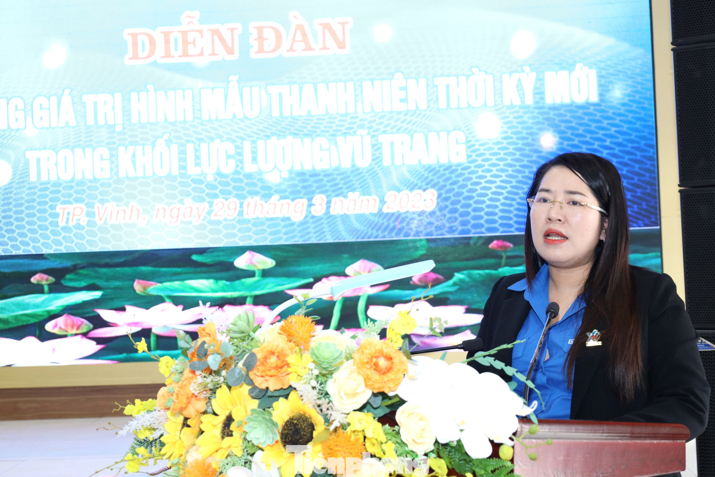 Chị Nguyễn Thị Phương Thúy, Phó Bí thư Tỉnh Đoàn Nghệ An phát biểu tại diễn đàn Chị Nguyễn Thị Phương Thúy, Phó Bí thư Tỉnh Đoàn Nghệ An phát biểu tại diễn đàn