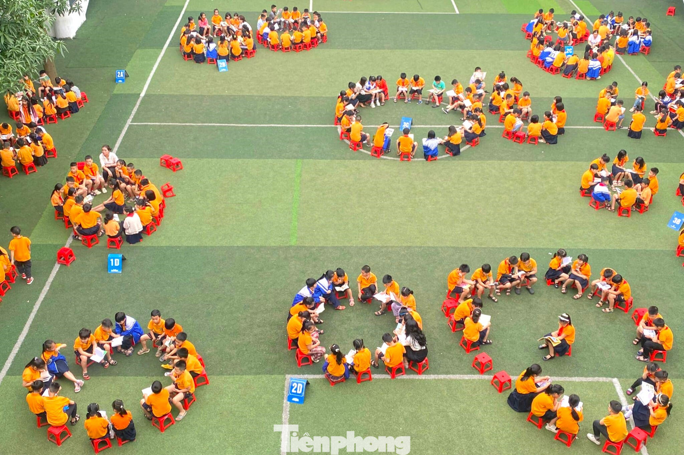 Những ngày qua, Ban Thường vụ Thành Đoàn Vinh đã chỉ đạo các cơ sở đoàn, Liên đội trực thuộc tổ chức “Ngày hội đọc sách” năm 2024. Ngày hội diễn ra với các nội dung như phát động “Giờ đọc sách” hàng tuần, biểu diễn xếp sách theo chủ đề, sân khấu hóa tác phẩm văn học, quyên góp và tặng sách, hội thi kể giới thiệu sách hay, tổ chức chuyên mục phát thanh măng non giới thiệu, tuyên truyền về ngày sách và văn hóa đọc Việt Nam.