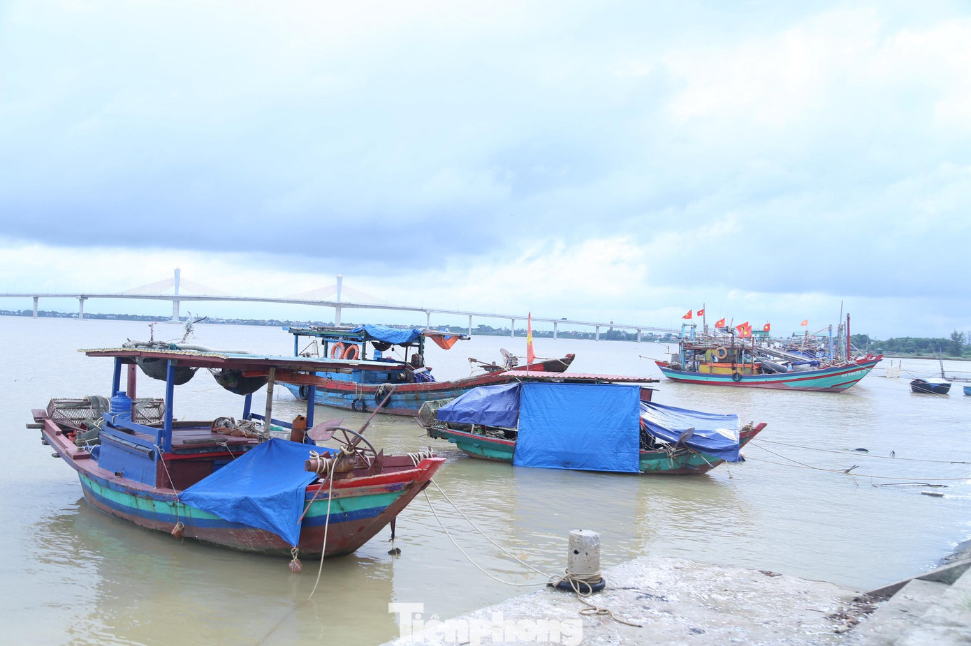 Nghệ An cấm biển để ứng phó với bão Noru Nghệ An cấm biển để ứng phó với bão Noru