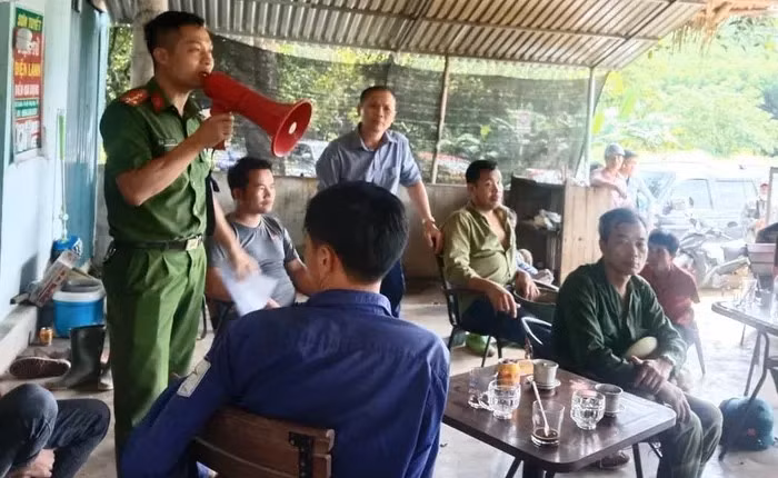 Cơ quan chức năng triển khai các phương án tìm kiếm.