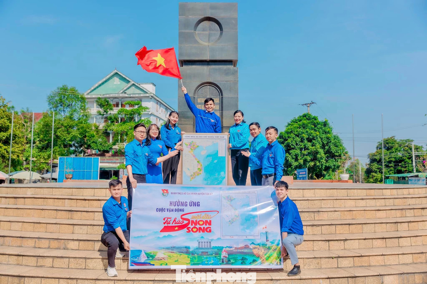 Cuộc vận động “Tự hào một dải non sông” nhằm giáo dục lòng yêu nước, tự hào về toàn vẹn lãnh thổ trong mỗi người dân Việt Nam nói chung, đoàn viên, thanh thiếu nhi nói riêng. Qua đó vừa trang bị, củng cố thêm kiến thức cho thanh thiếu nhi về chủ quyền lãnh thổ quốc gia vừa góp phần quan trọng vào việc giáo dục lòng yêu nước, tự tôn dân tộc cho thế hệ trẻ Việt Nam.