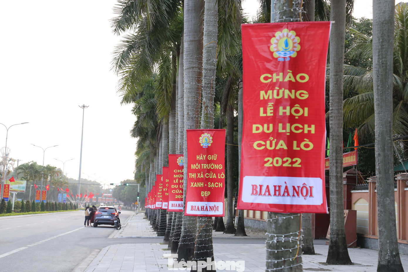 Điểm nhấn của lễ khai mạc năm nay là chương trình nghệ thuật với chủ đề “Cửa Lò tình yêu biển cả và khát vọng tỏa sáng”. Đây là chương trình mang đậm sắc màu văn hóa xứ Nghệ hòa quyện với sự trẻ trung, sôi động lan tỏa kết nối trên mọi miền Tổ quốc. Kết thúc chương trình nghệ thuật là màn bắn pháo hoa kéo dài 15 phút tại Quảng trường Bình Minh - nơi diễn ra các hoạt động quan trọng của thị xã biển Cửa Lò.