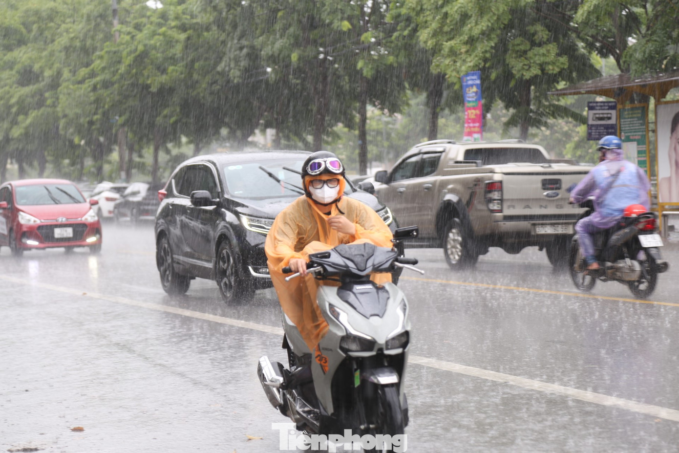Cơn mưa góp phần giải tỏa áp lực đối với công tác chống hạn cây trồng, giải quyết vấn nạn cháy rừng và ổn định sinh hoạt cho người dân. Cơn mưa góp phần giải tỏa áp lực đối với công tác chống hạn cây trồng, giải quyết vấn nạn cháy rừng và ổn định sinh hoạt cho người dân.