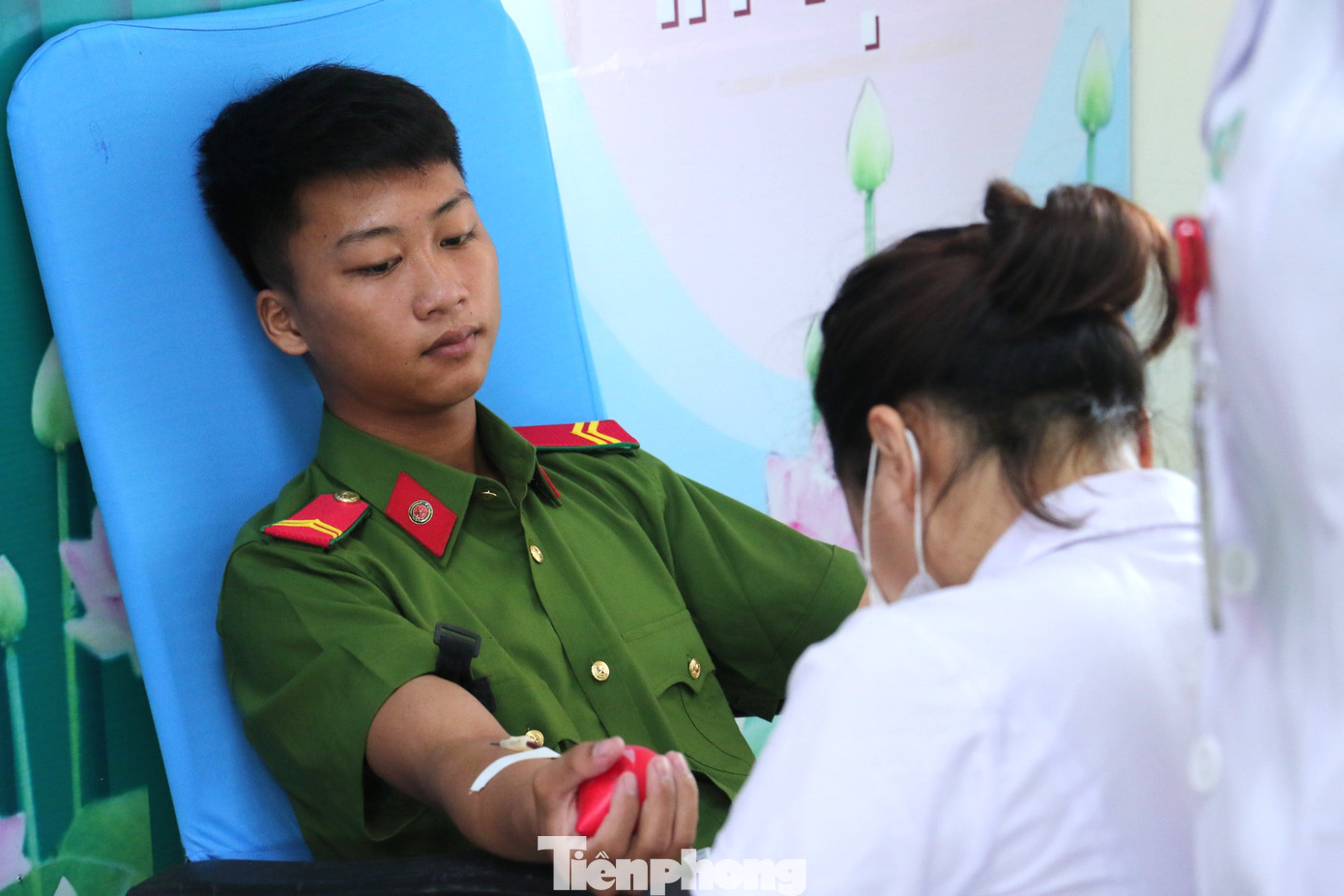 Thông qua chương trình, những giọt máu tình nguyện sẽ góp phần bổ sung kịp thời nguồn máu, cung cấp cho hoạt động cấp cứu và điều trị tại các Bệnh viện trong điều kiện nguồn máu dự trữ đang khan hiếm.